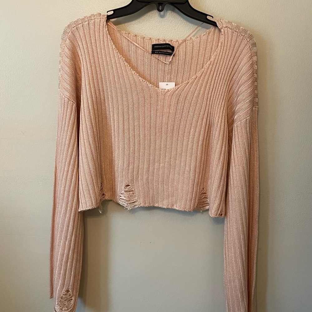 Urban Outfitters. Loose cropped long sleeve. Size medium.